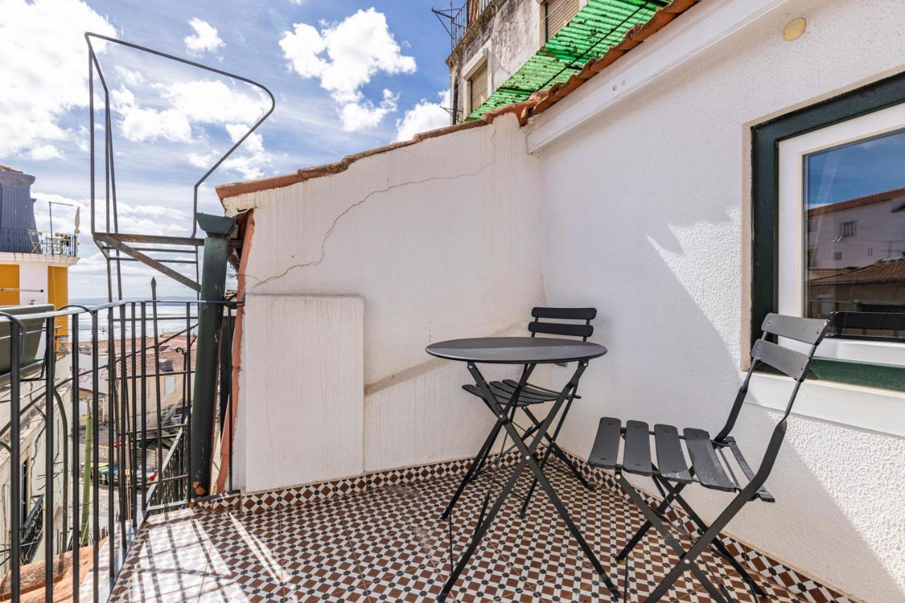 Alfama 2Bdr Duplex Apartment W/ Balcony By Lovelystay Lisboa Exteriér fotografie