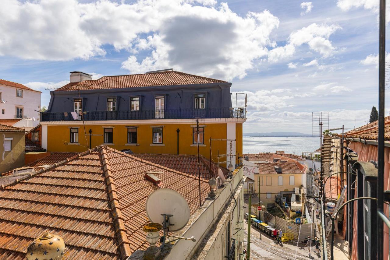 Alfama 2Bdr Duplex Apartment W/ Balcony By Lovelystay Lisboa Exteriér fotografie